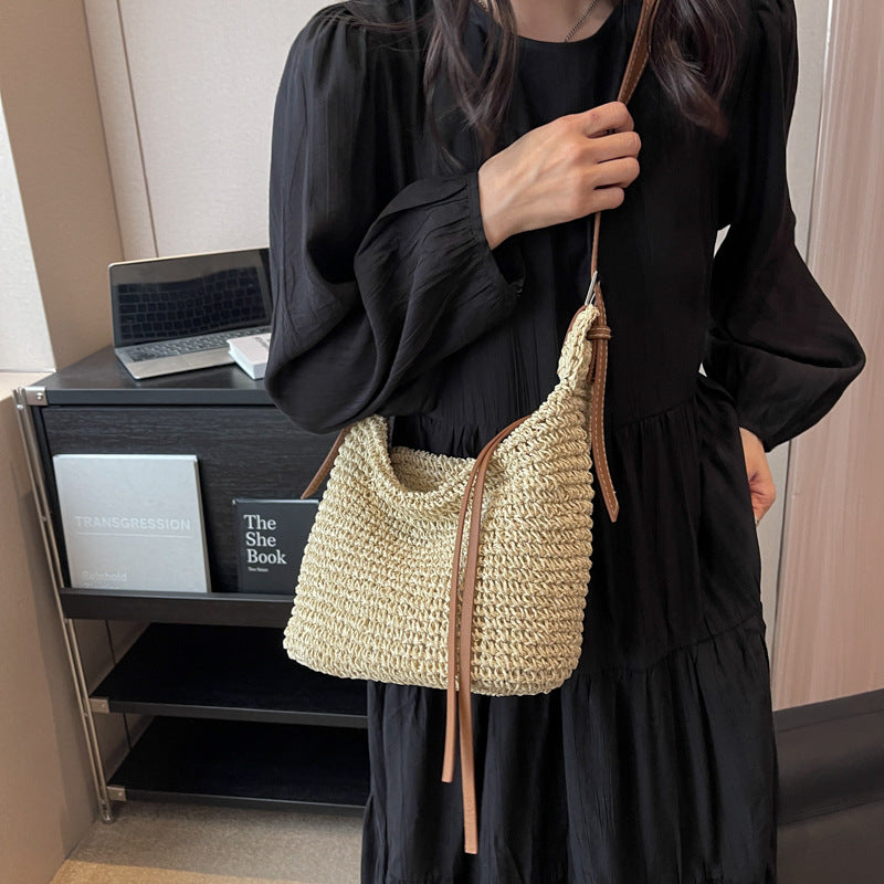 New U-Shaped Woven Straw Shoulder Bag for Women