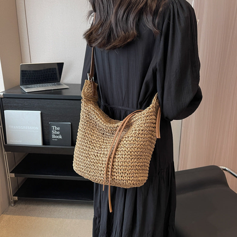 New U-Shaped Woven Straw Shoulder Bag for Women