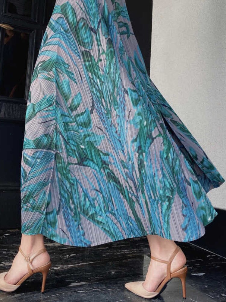 Woman Pleated Dress Multicolor Print Halter Maxi Elegant Dresses High Street Style Loose  New Summer