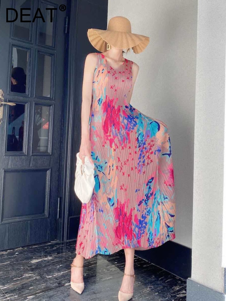 Woman Pleated Dress Multicolor Print Halter Maxi Elegant Dresses High Street Style Loose  New Summer