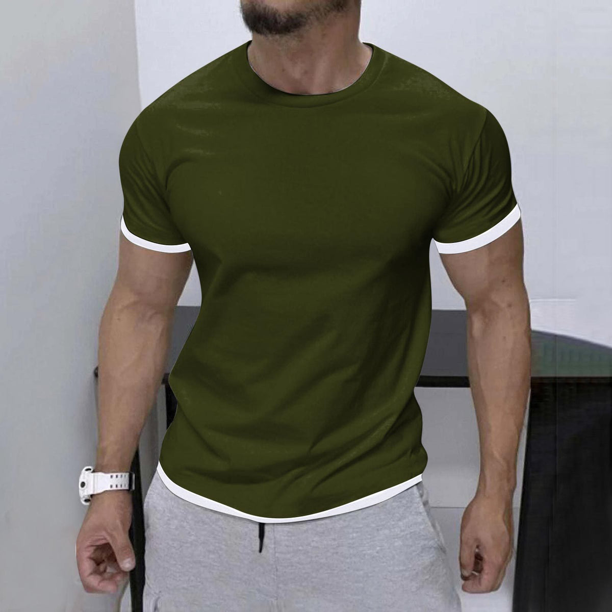 Men's Stylish Contrast Color Short-sleeve T-shirt